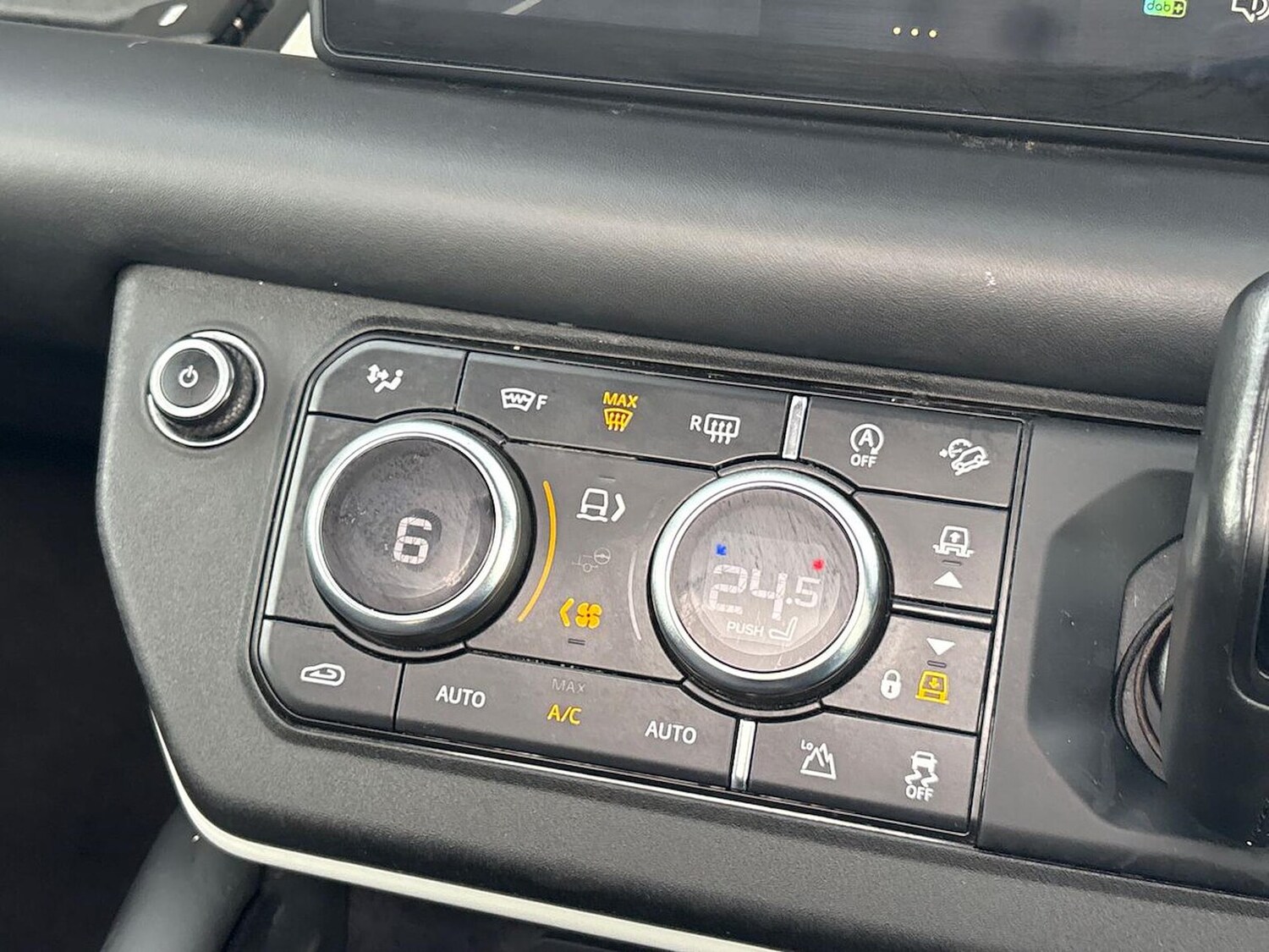 Used Land Rover Defender 2020 for sale - 76379273: Photo 12