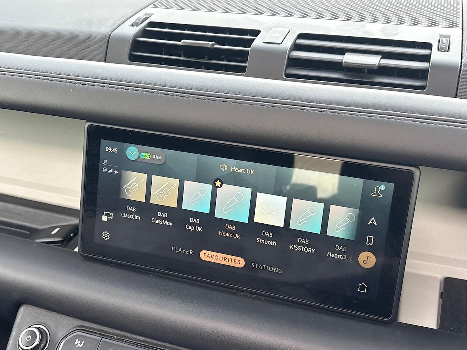 Used Land Rover Defender 2020 for sale - 76379273: Photo 25