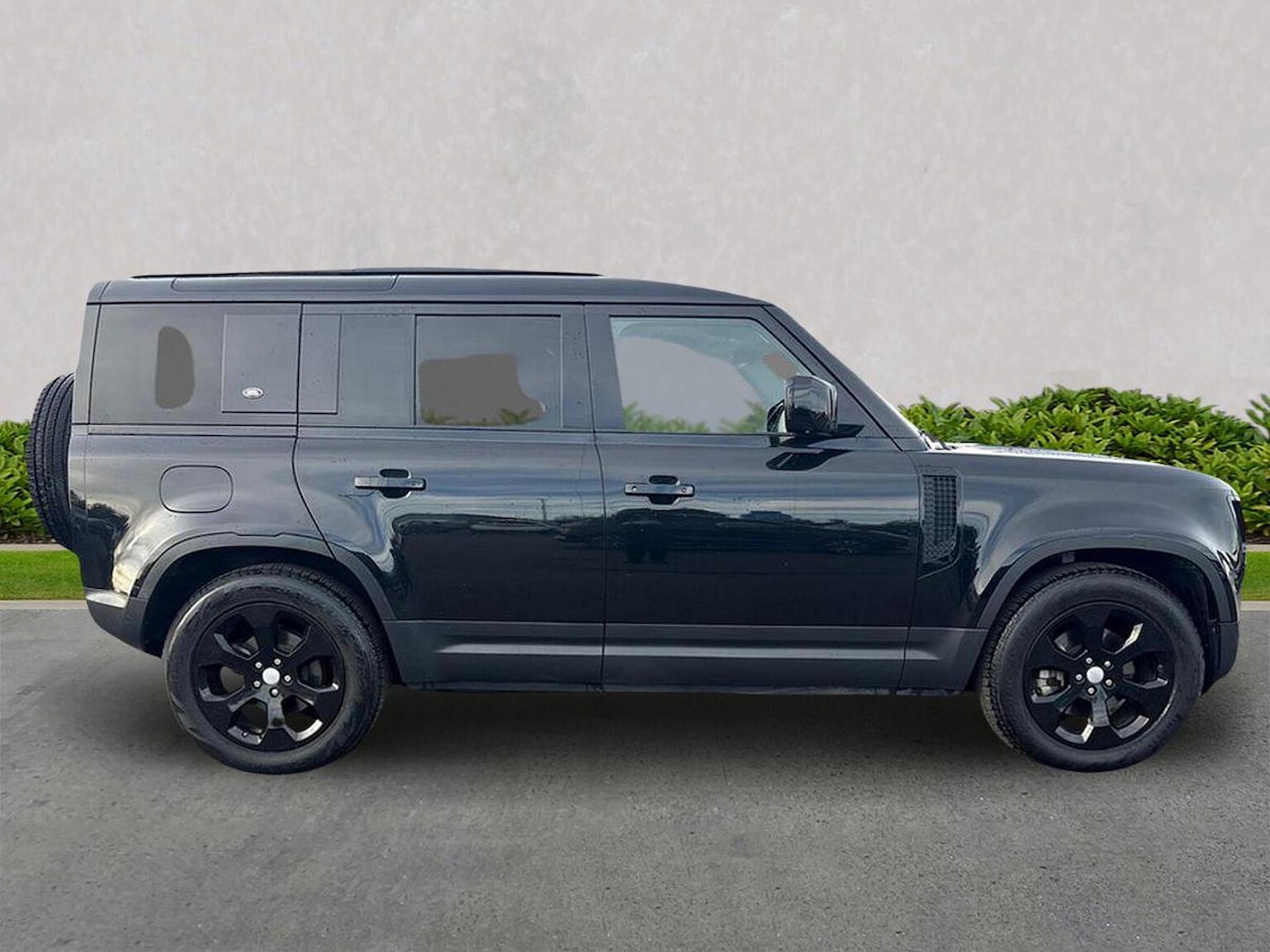 Used Land Rover Defender 2020 for sale - 76379273: Photo 3