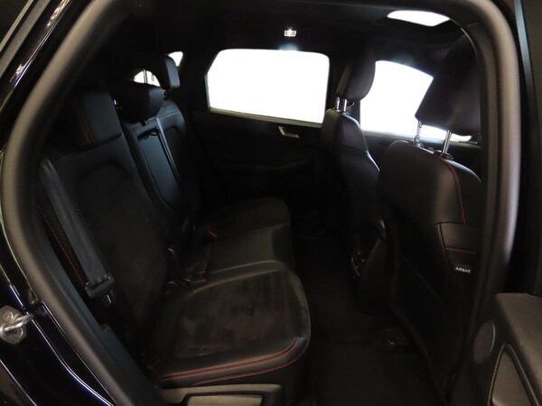 Used Ford Kuga 2023 for sale - 76299452: Photo 9
