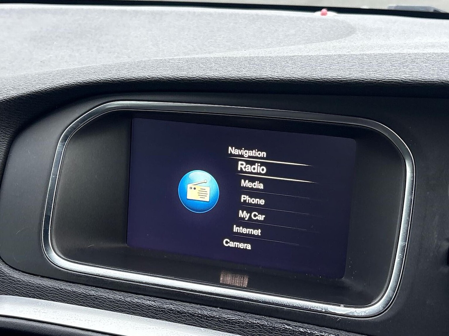 Used Volvo V40 2019 for sale - 77023404: Photo 11