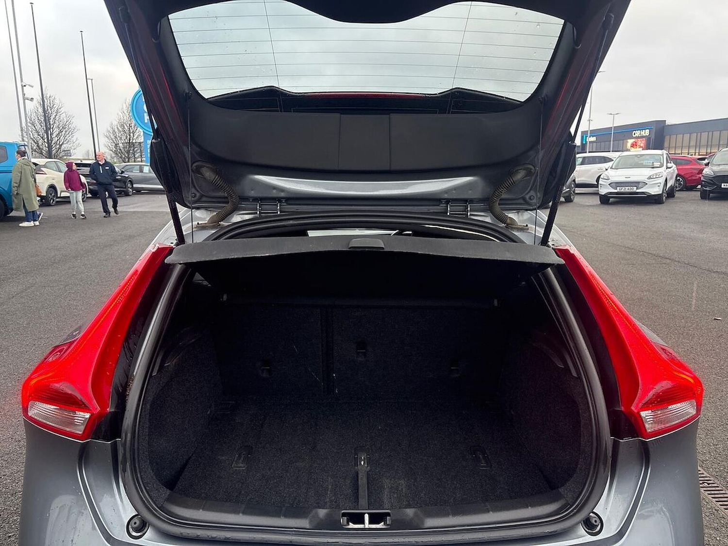 Used Volvo V40 2019 for sale - 77023404: Photo 17