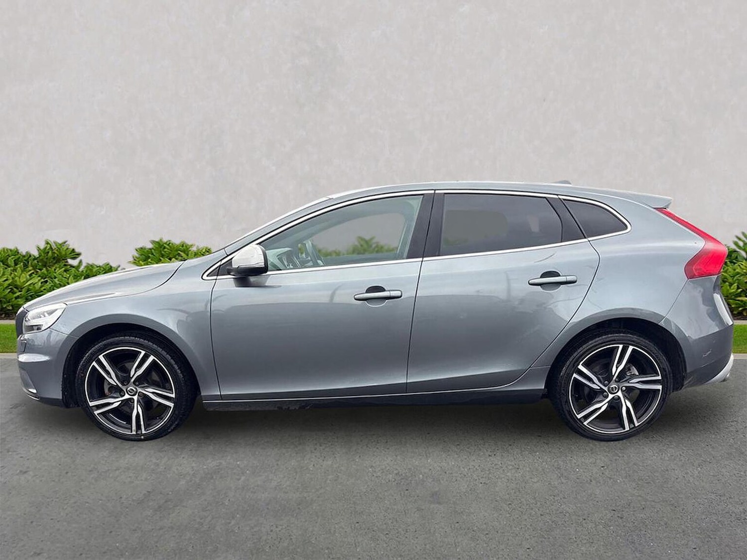 Used Volvo V40 2019 for sale - 77023404: Photo 19