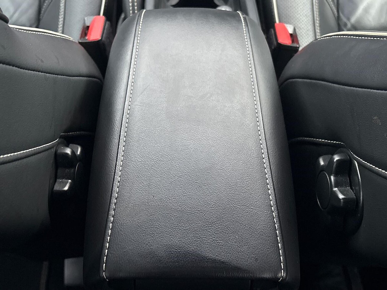 Used Volvo V40 2019 for sale - 77023404: Photo 32