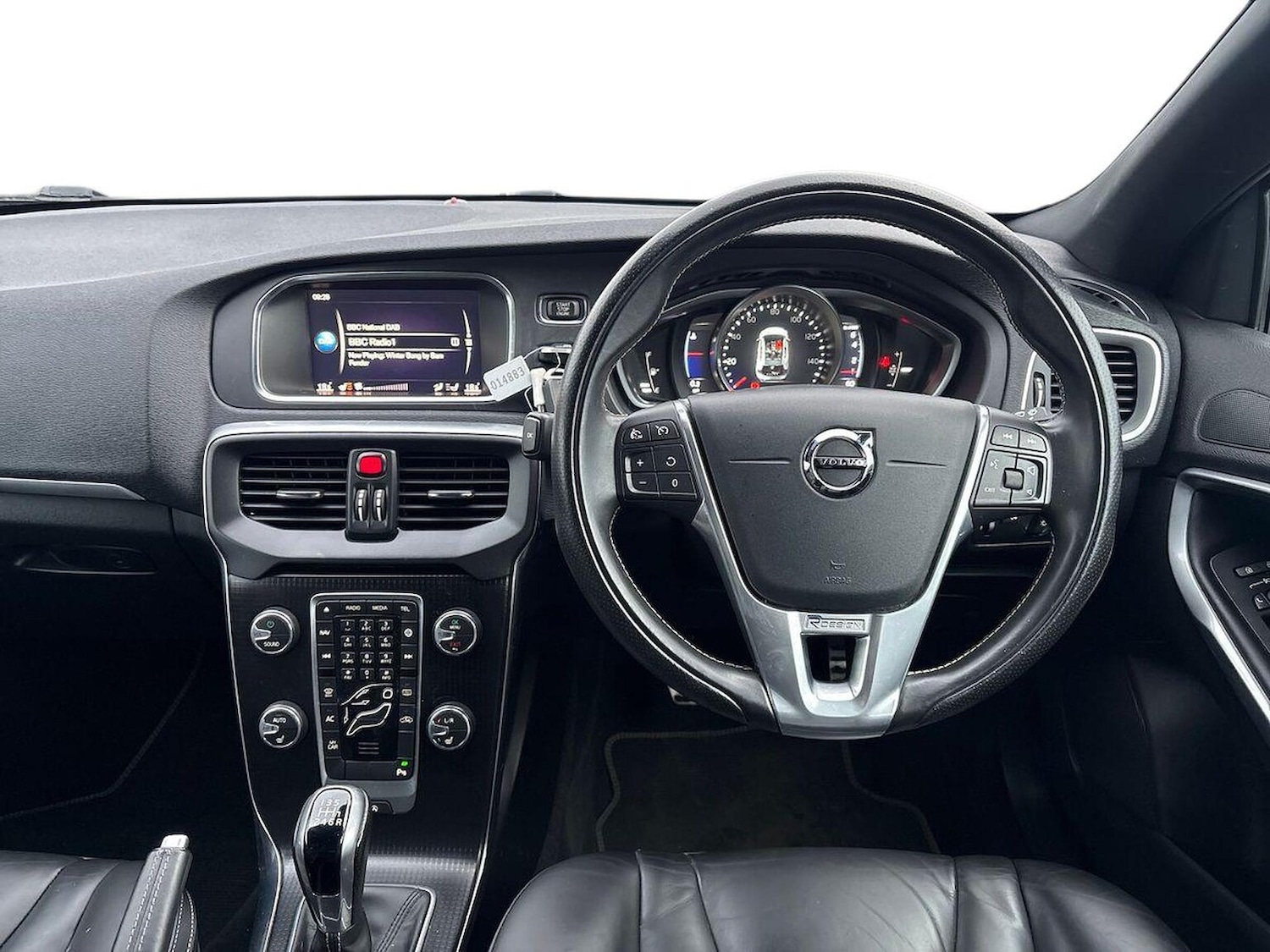 Used Volvo V40 2019 for sale - 77023404: Photo 9