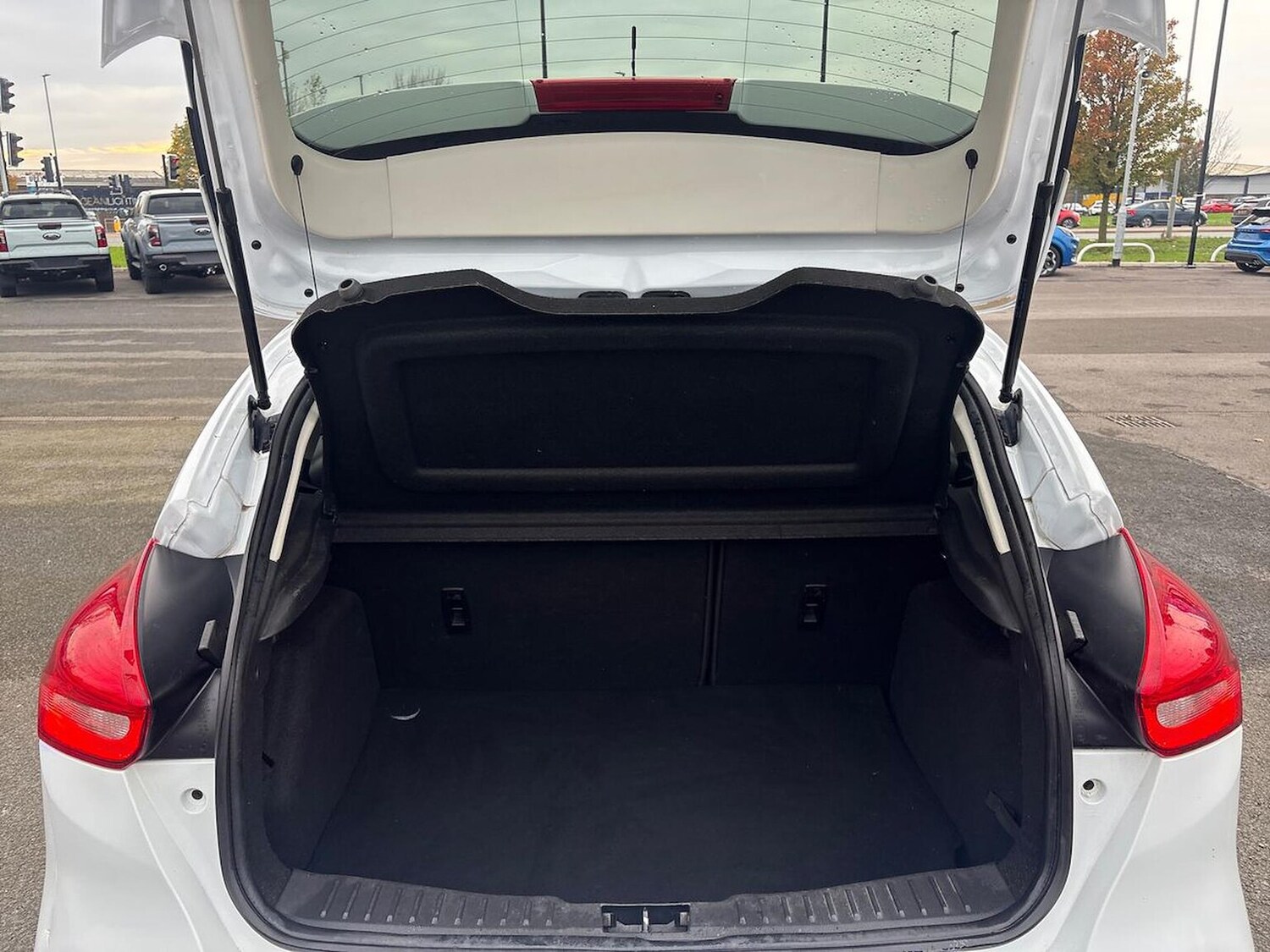 Used Ford Focus 2016 for sale - 76504988: Photo 16