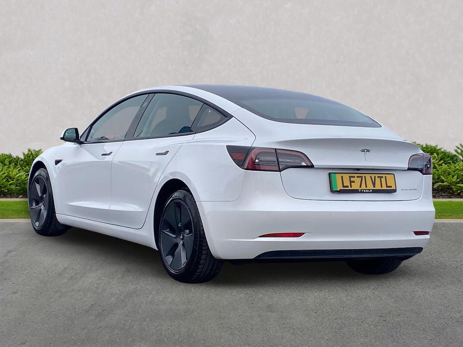 Used Tesla Model 3 2021 for sale - 77629363: Photo 2