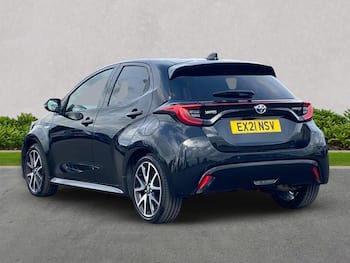 Used Toyota Yaris 2021 for sale - 79725043: Photo