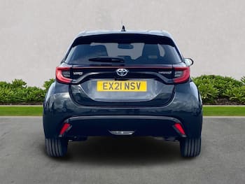 Used Toyota Yaris 2021 for sale - 79725043: Photo