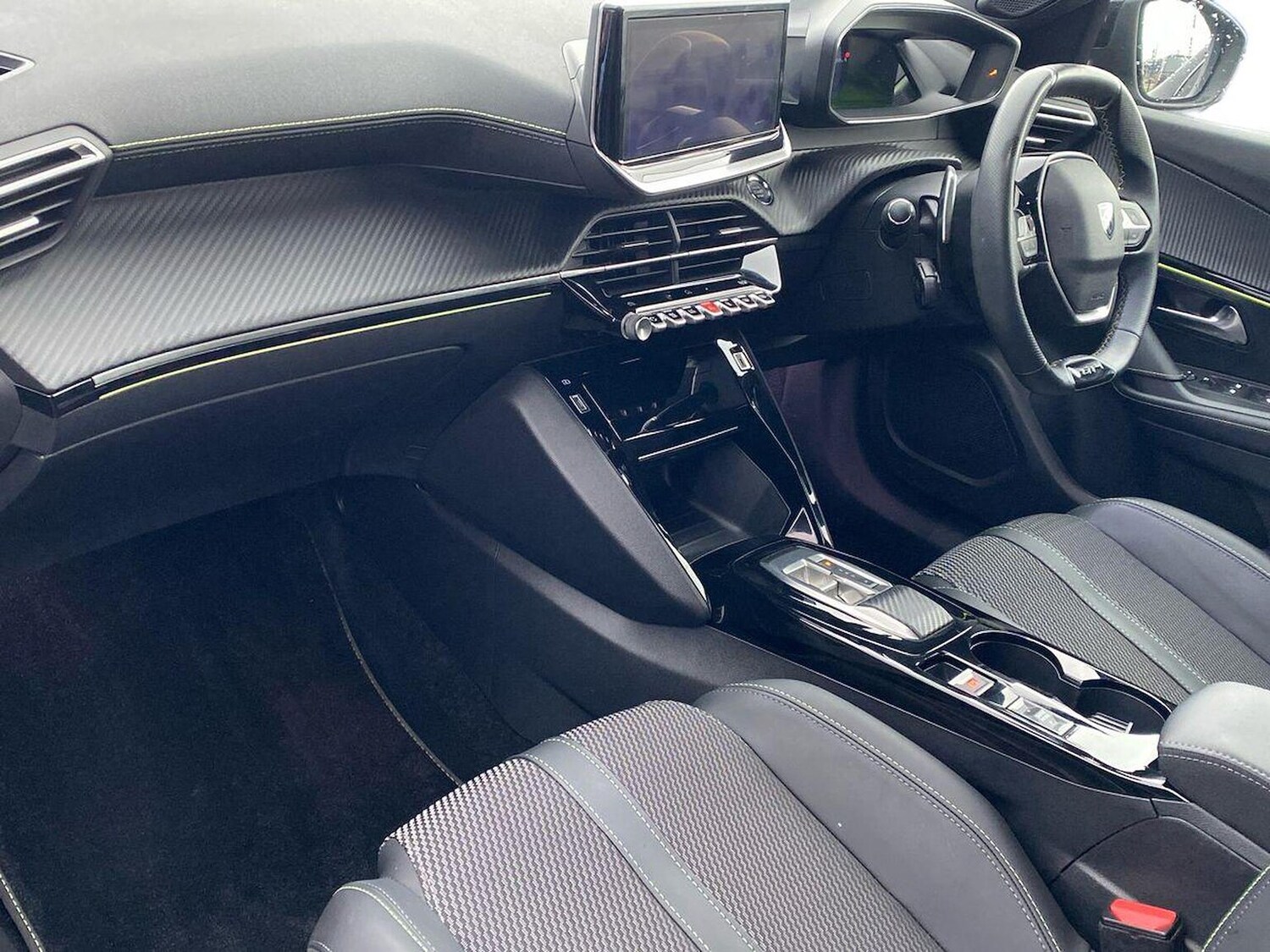 Used Peugeot 2008 2023 for sale - 77603686: Photo 7