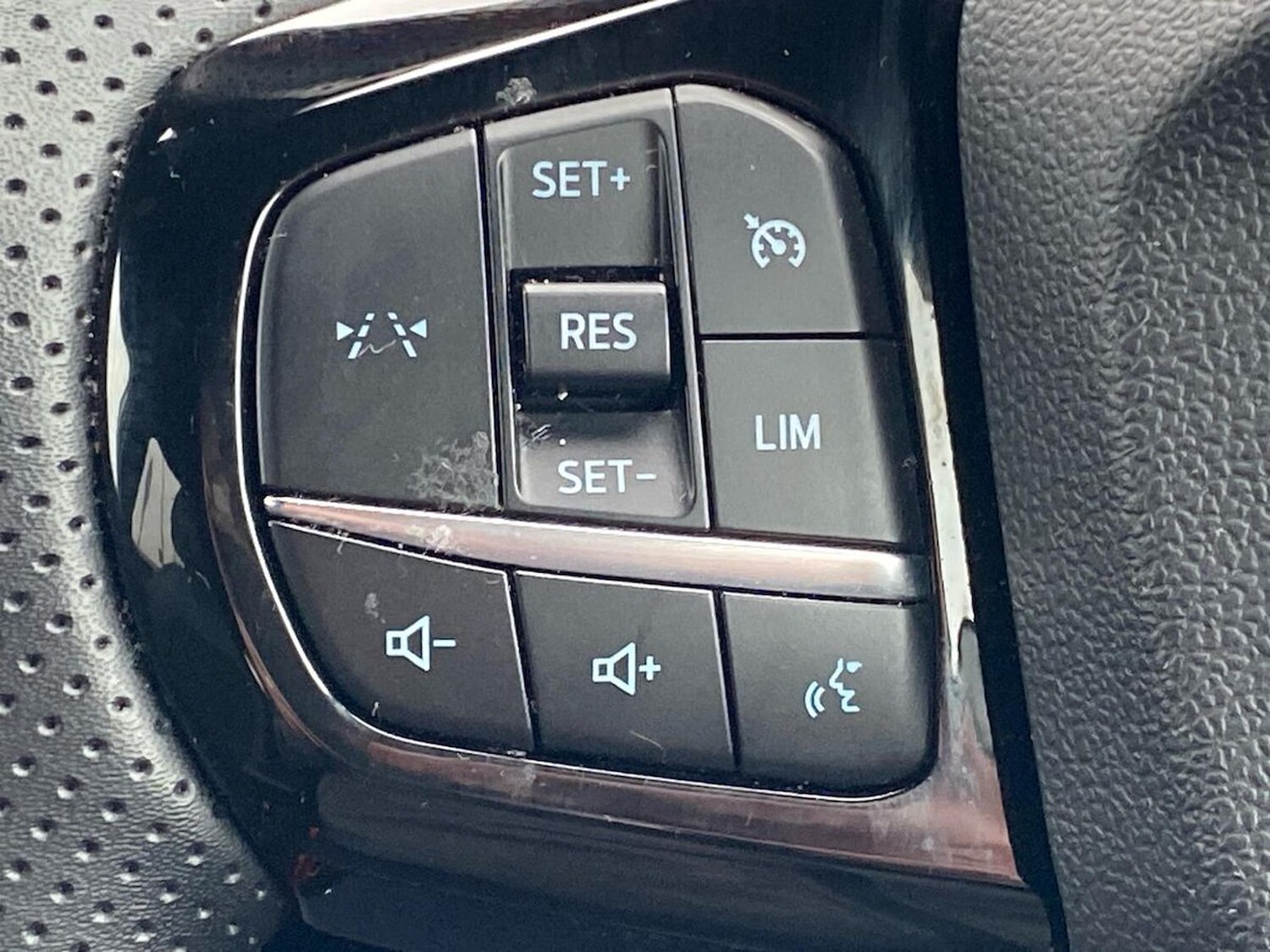 Used Ford Puma 2024 for sale - 78195220: Photo 28