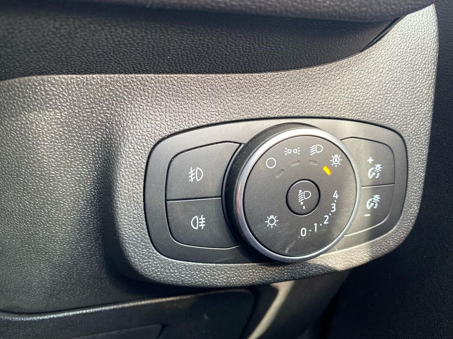 Used Ford Fiesta 2019 for sale - 76450571: Photo 21