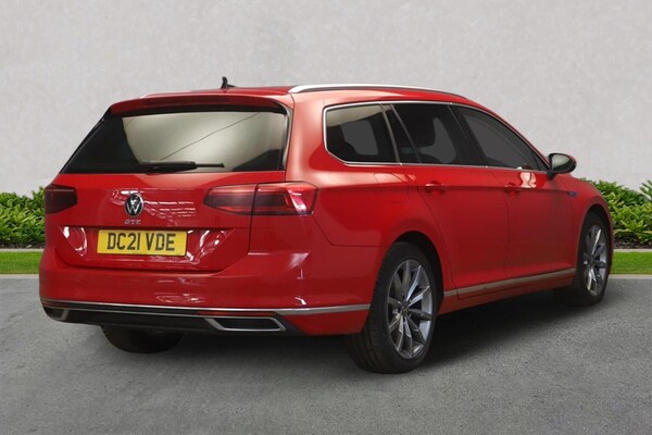 Used Volkswagen Passat 2021 for sale - 76310109: Photo 2
