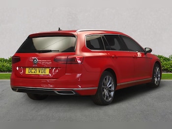 Used Volkswagen Passat 2021 for sale - 76310109: Photo 2
