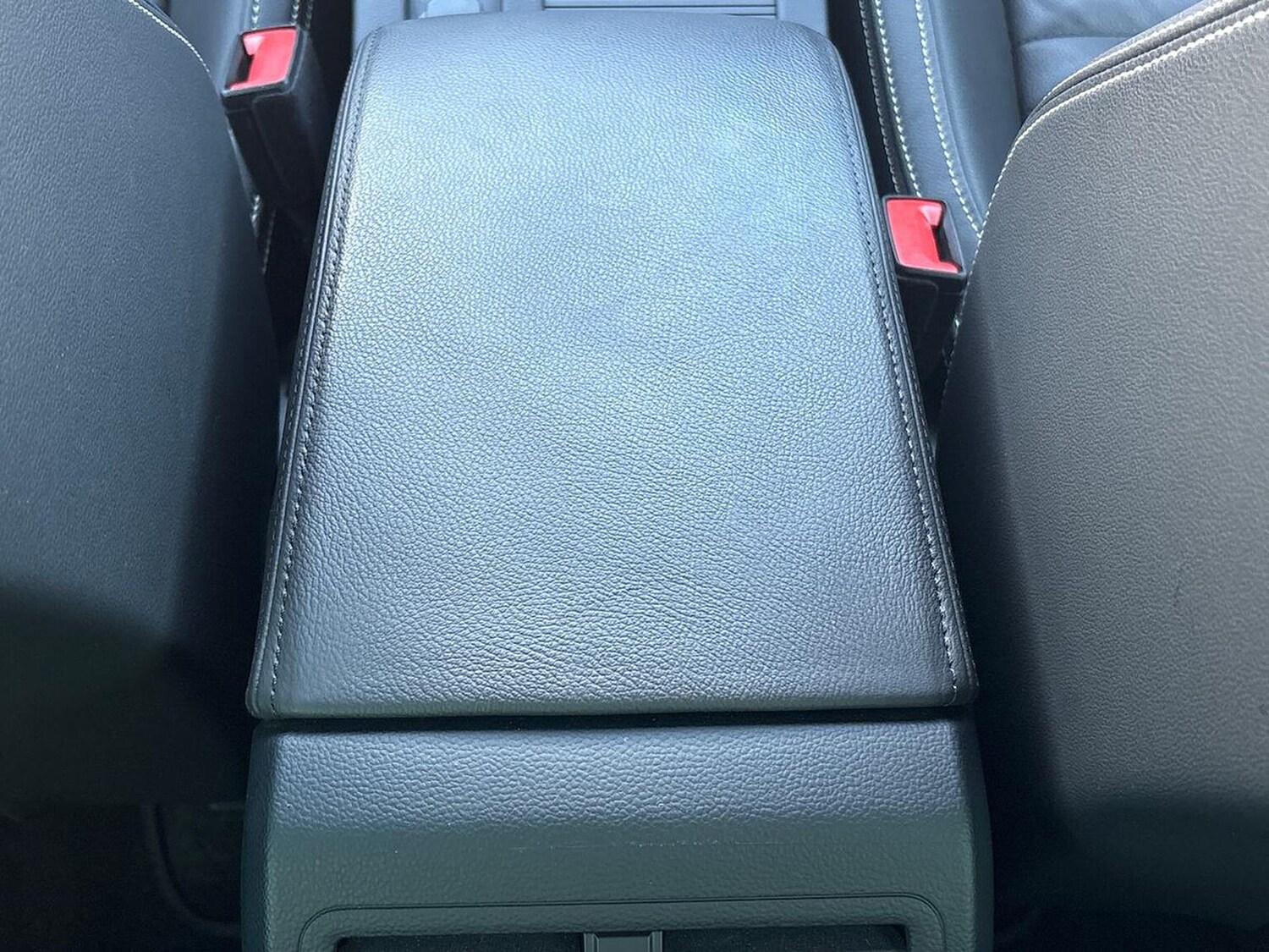 Used Volkswagen Passat 2021 for sale - 76310109: Photo 32