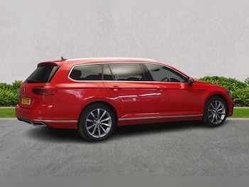 Used Volkswagen Passat 2021 for sale - 76310109: Photo 3