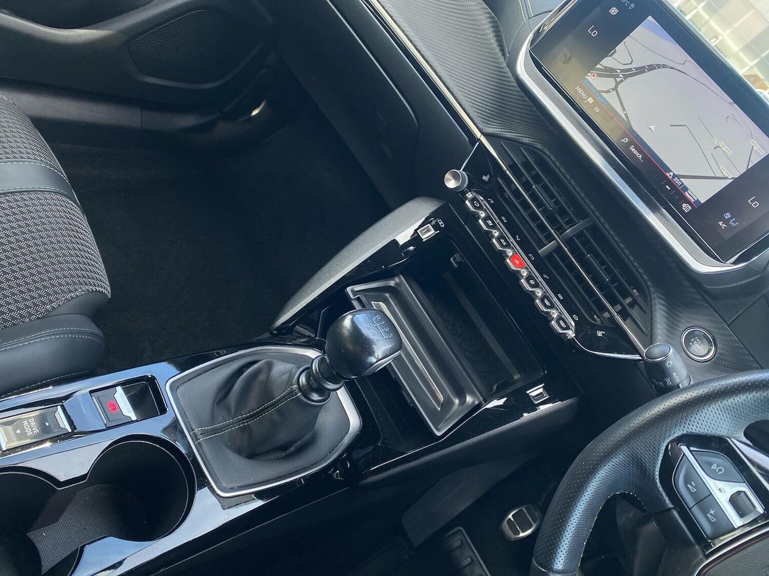 Used Peugeot 2008 2021 for sale - 78194915: Photo 15