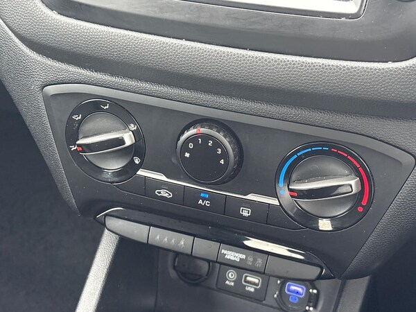 Used Hyundai i20 2020 for sale - 76127133: Photo 11