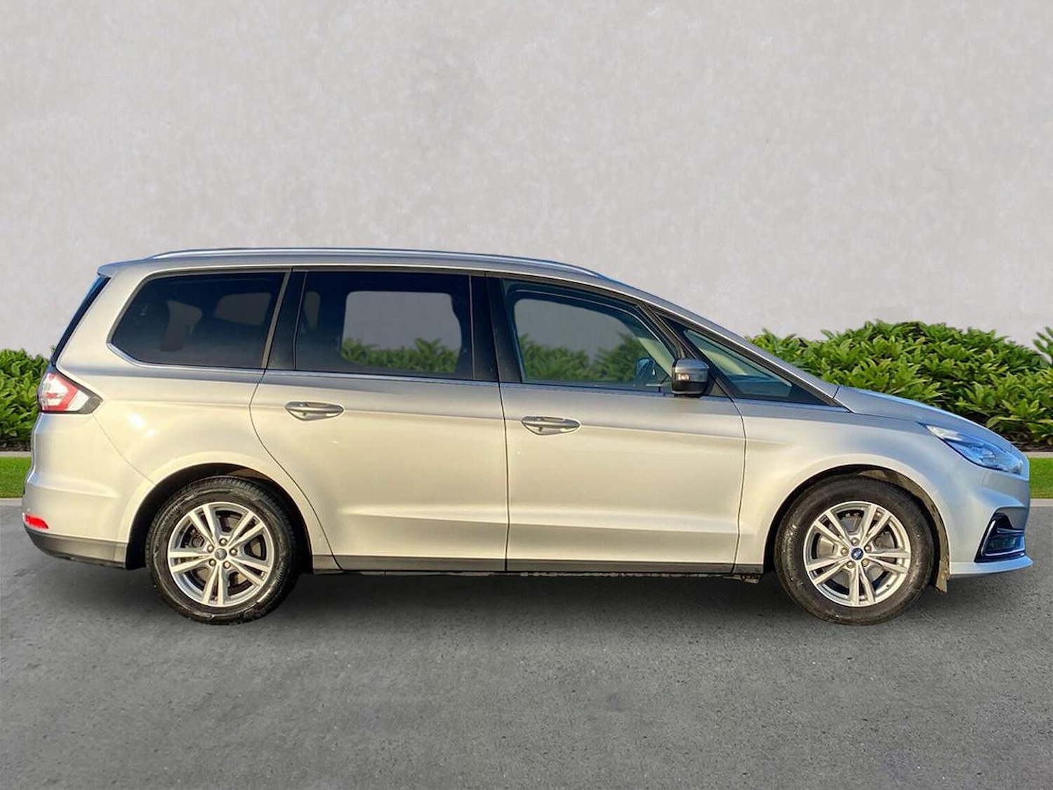 Used Ford Galaxy 2022 for sale - 77635503: Photo 3