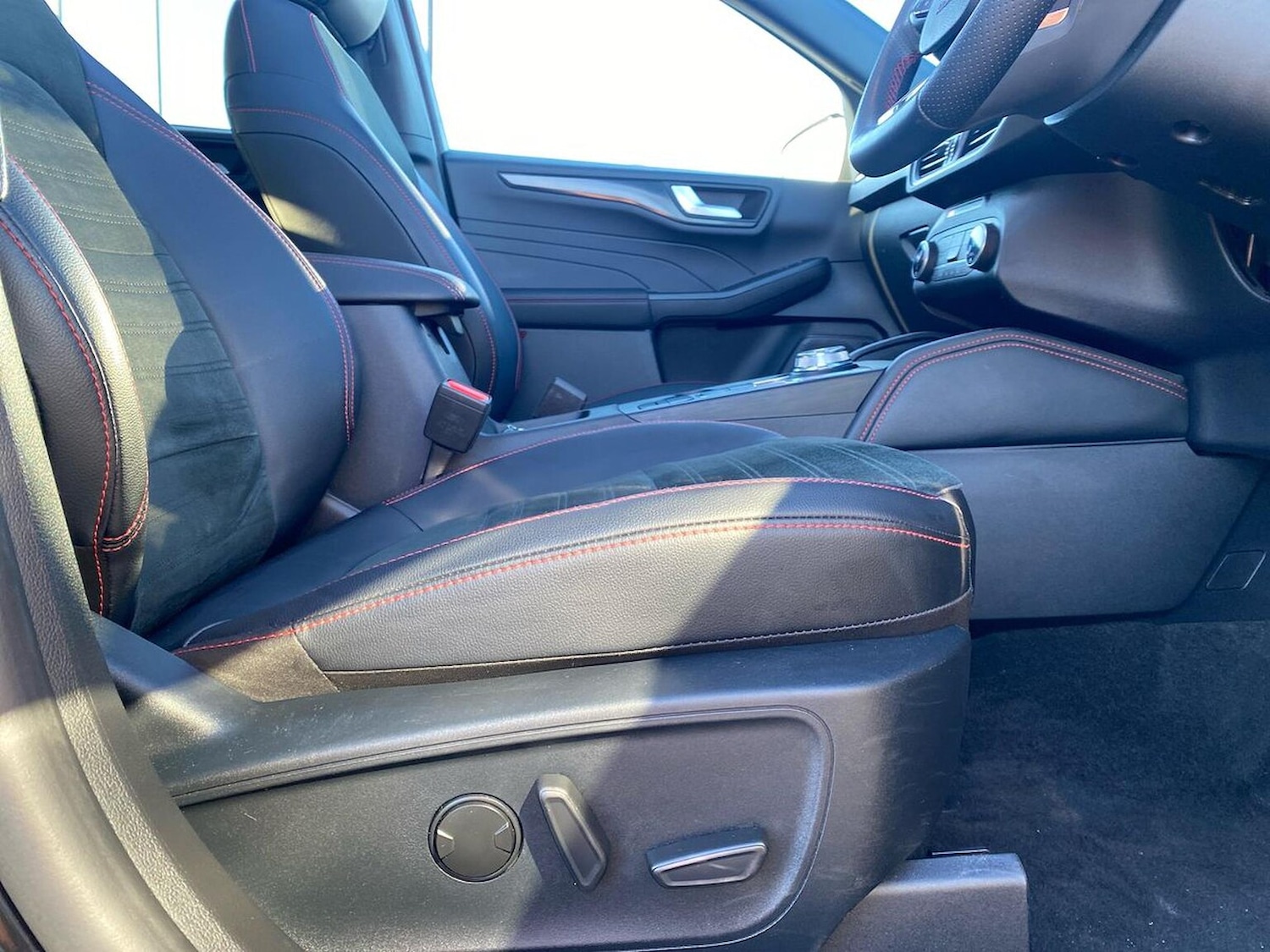 Used Ford Kuga 2023 for sale - 76340567: Photo 30