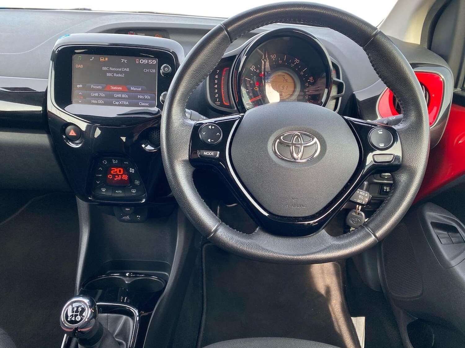 Used Toyota AYGO 2017 for sale - 78194865: Photo 11