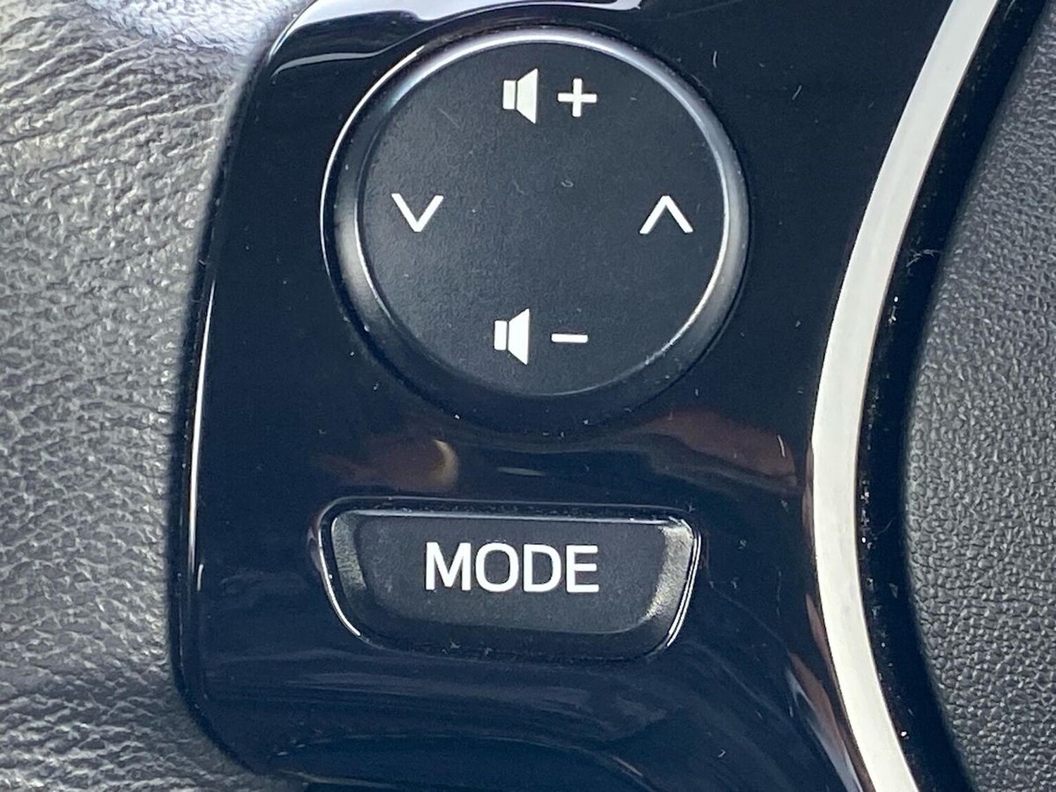 Used Toyota AYGO 2017 for sale - 78194865: Photo 28