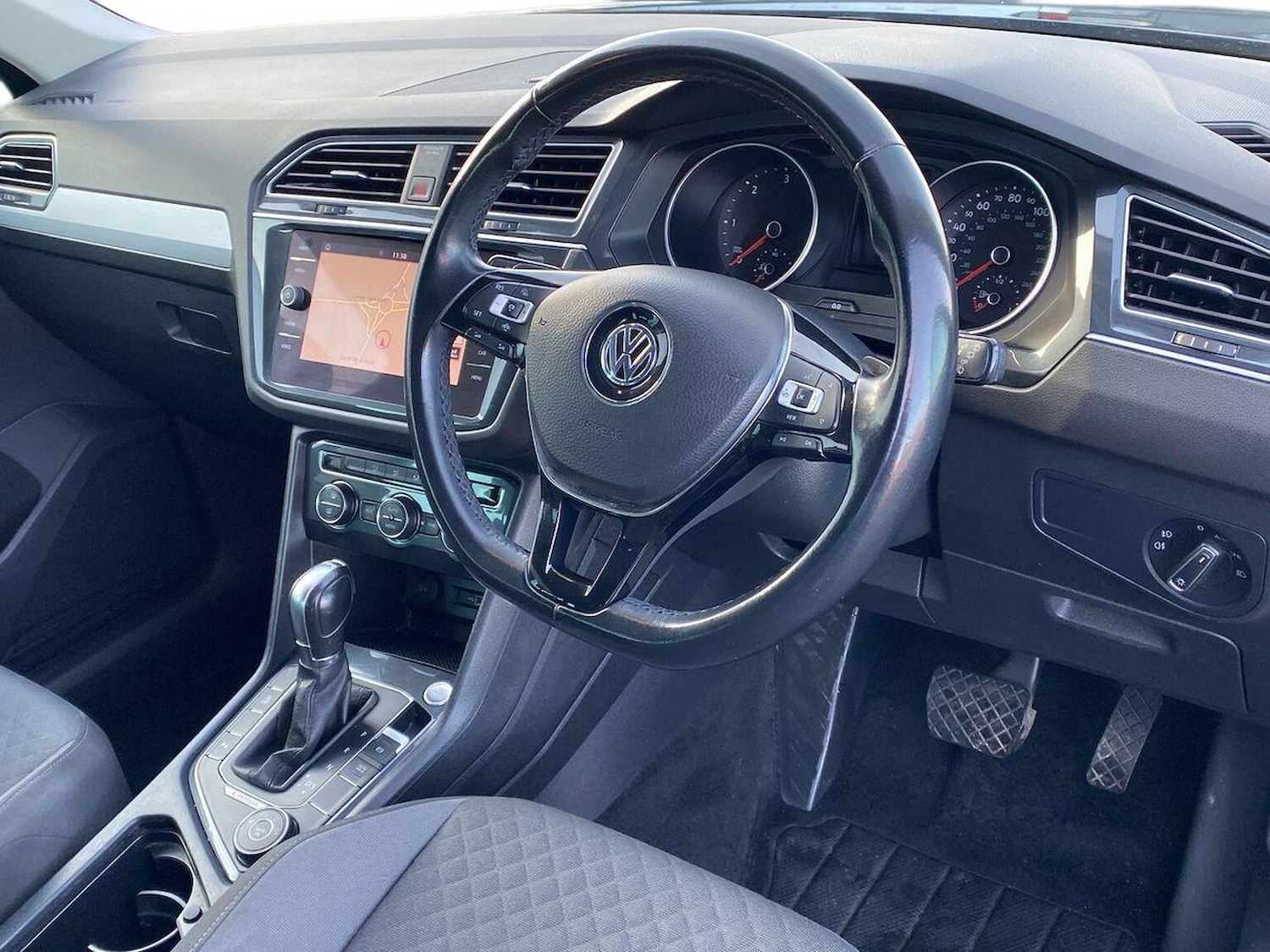 Used Volkswagen Tiguan 2019 for sale - 77803448: Photo 15