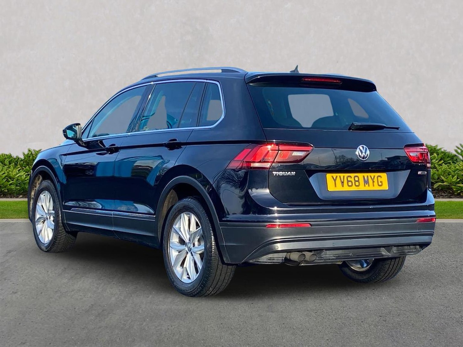 Used Volkswagen Tiguan 2019 for sale - 77803448: Photo 2