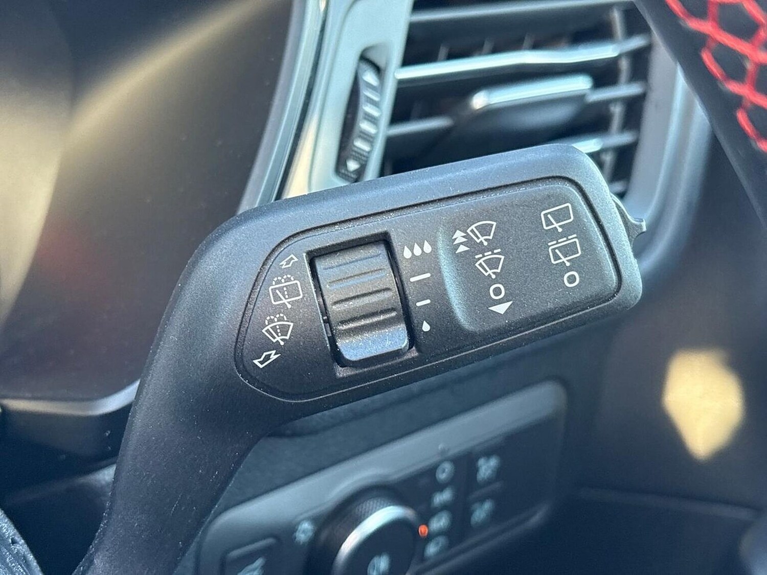 Used Ford Kuga 2025 for sale - 76893285: Photo 29