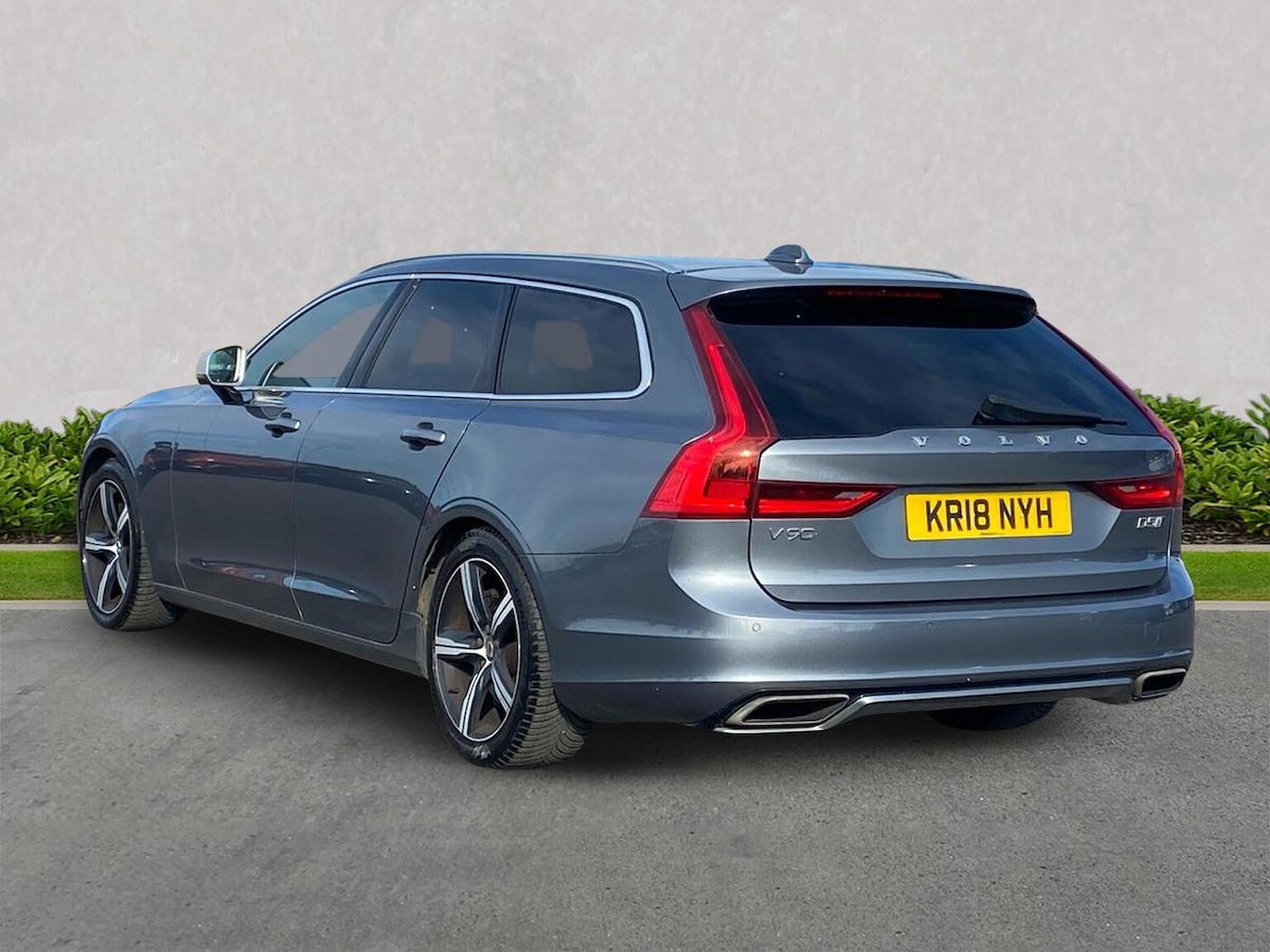 Used Volvo V90 2018 for sale - 78195226: Photo 2