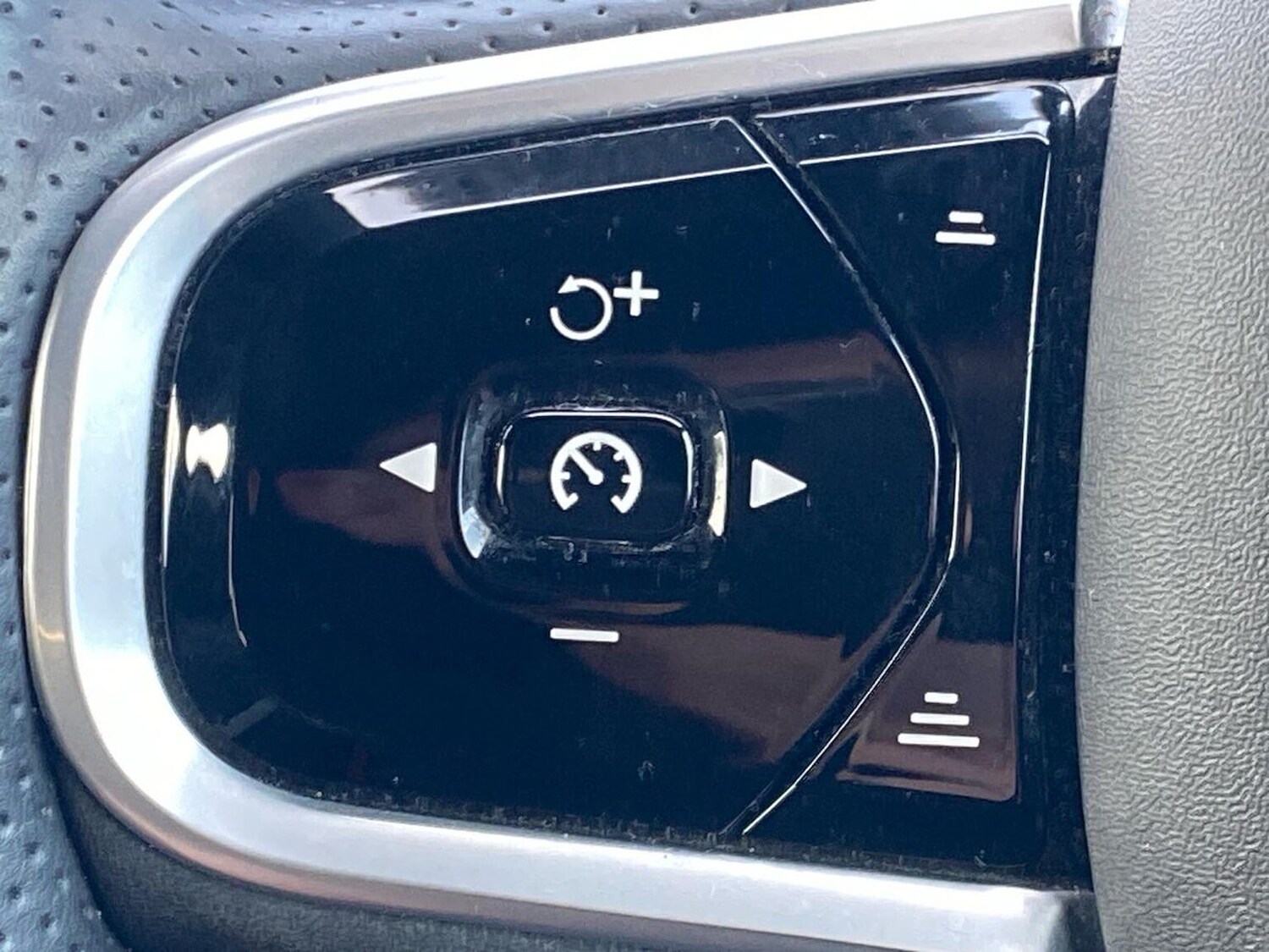 Used Volvo V90 2018 for sale - 78195226: Photo 28