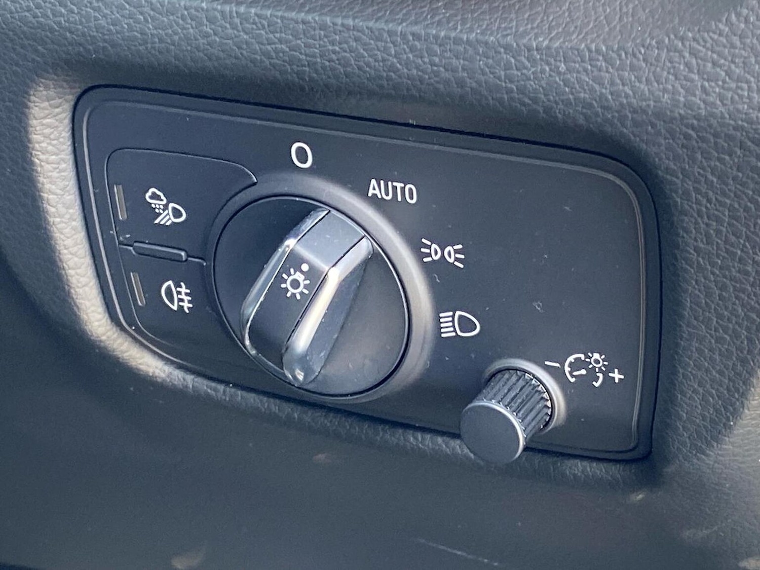 Used Audi A3 2017 for sale - 78210234: Photo 24