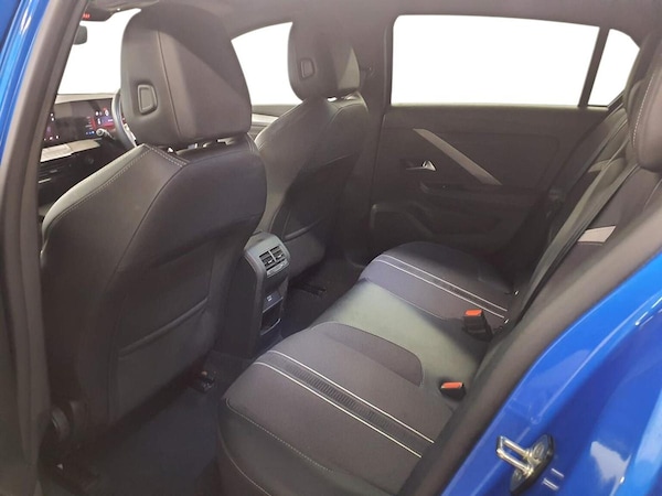Used Vauxhall Astra 2023 for sale - 76219182: Photo 7