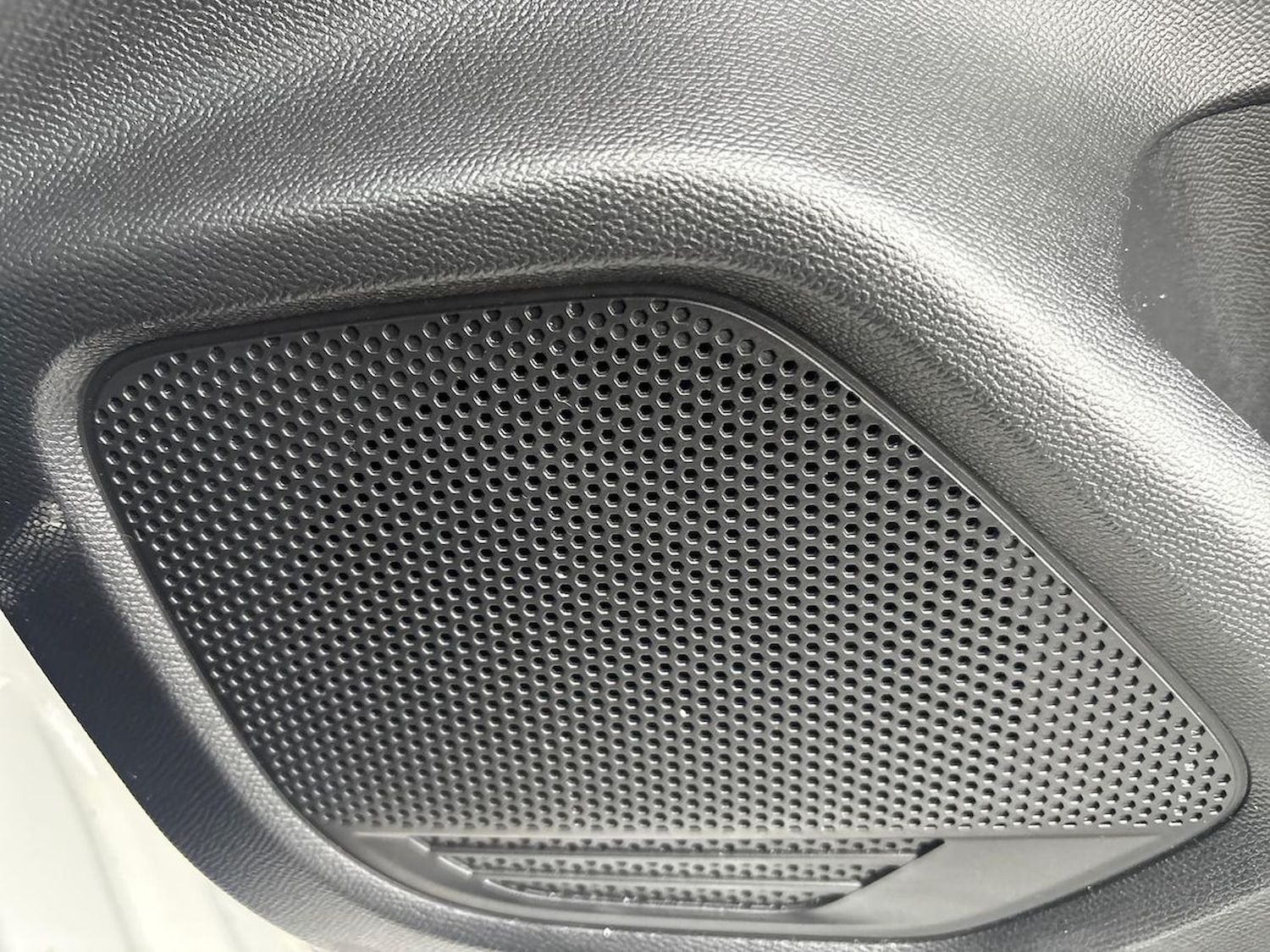 Used Peugeot 208 2022 for sale - 76763450: Photo 30