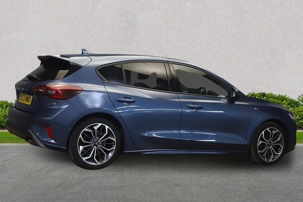 Used Ford Focus 2023 for sale - 76324670: Photo 3