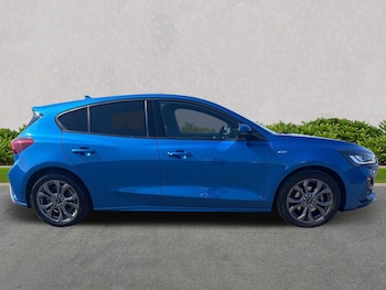 Used Ford Focus 2022 for sale - 75608335: Photo