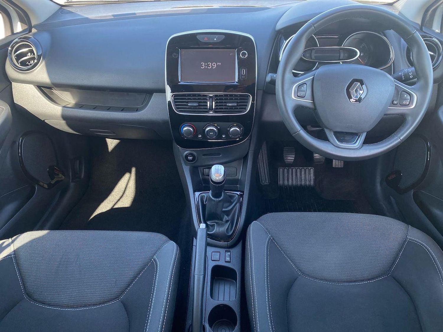 Used Renault Clio 2017 for sale - 78194912: Photo 10