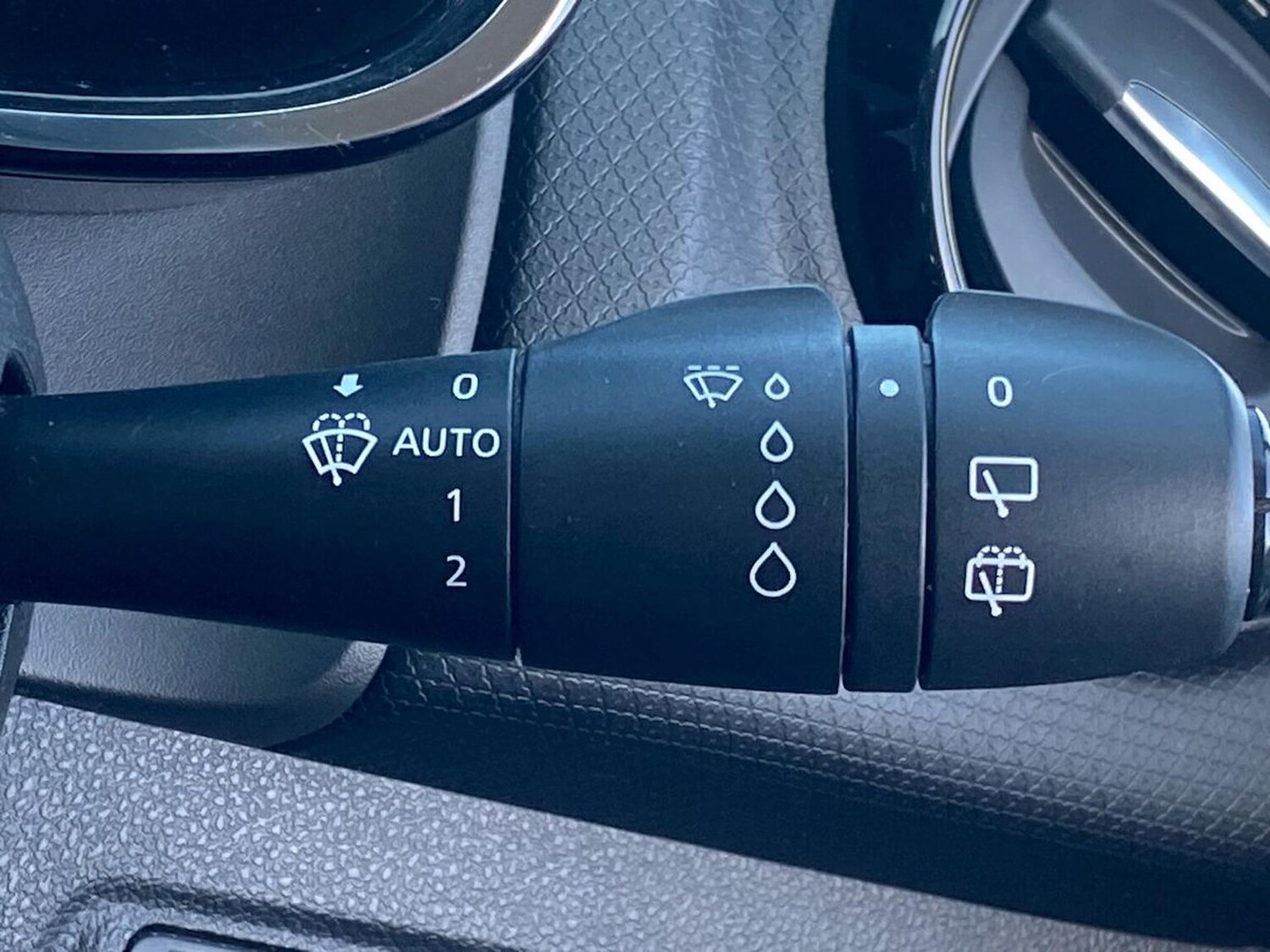 Used Renault Clio 2017 for sale - 78194912: Photo 31