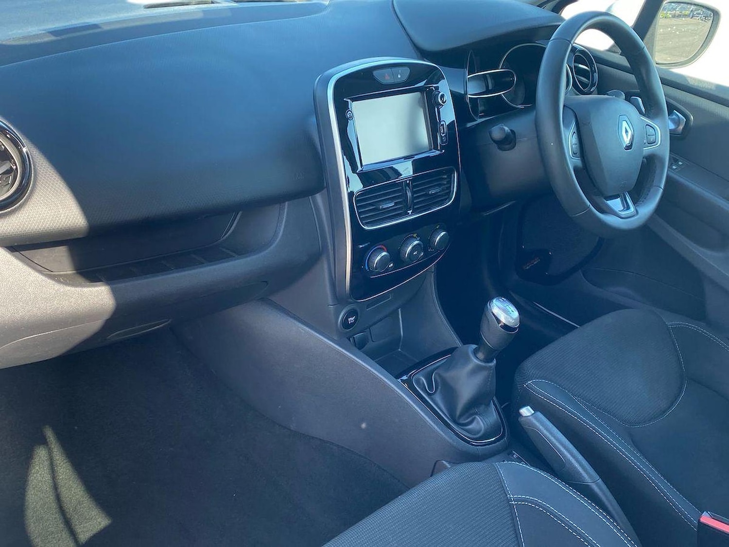 Used Renault Clio 2017 for sale - 78194912: Photo 9