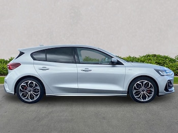 Used Ford Focus 2023 for sale - 78790154: Photo