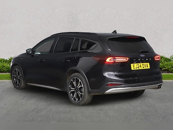 Used Ford Focus 2024 for sale - 76287287: Photo 2