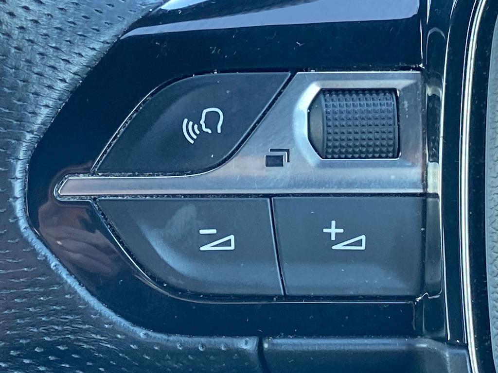 Used Peugeot 3008 2020 for sale - 78210239: Photo 28