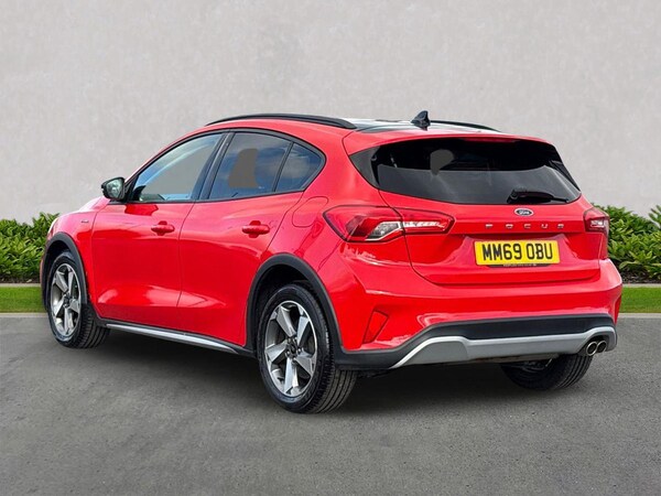 Used Ford Focus 2020 for sale - 76310108: Photo 2