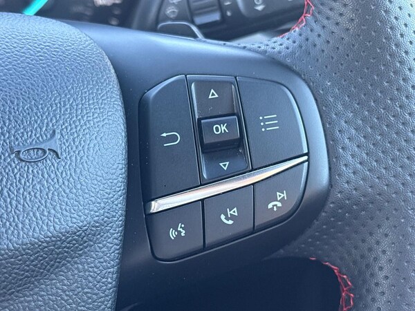 Used Ford Focus 2023 for sale - 76198412: Photo 27