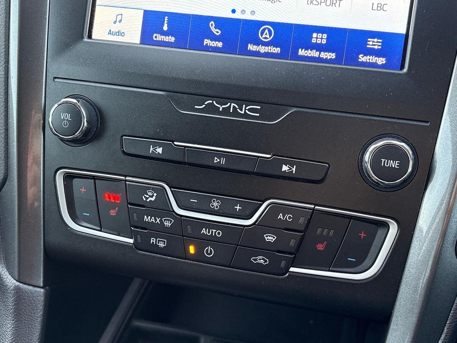 Used Ford Mondeo 2021 for sale - 76911263: Photo 38