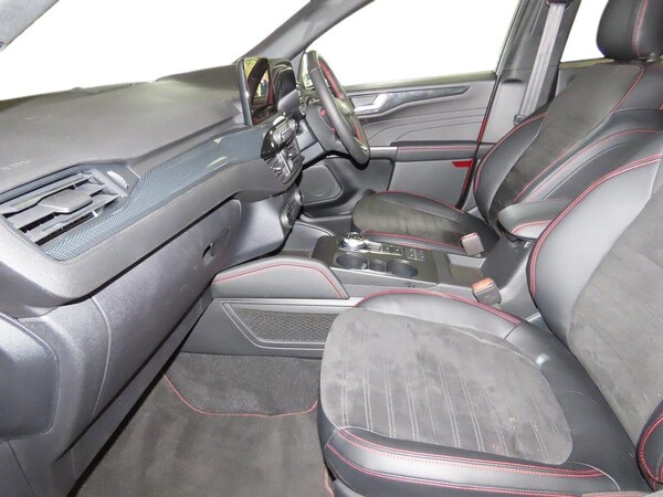 Used Ford Kuga 2023 for sale - 76299455: Photo 8