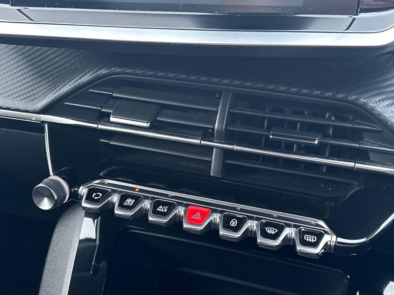 Used Peugeot 2008 2022 for sale - 77056977: Photo 13