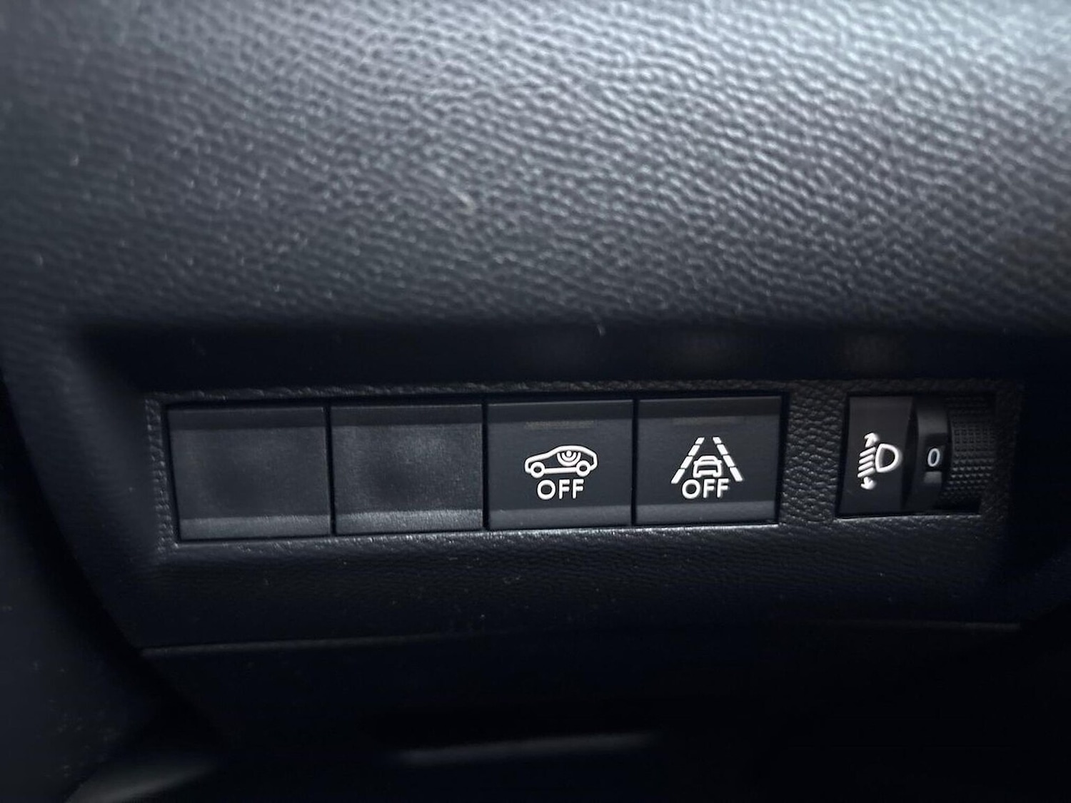 Used Peugeot 2008 2022 for sale - 77056977: Photo 23