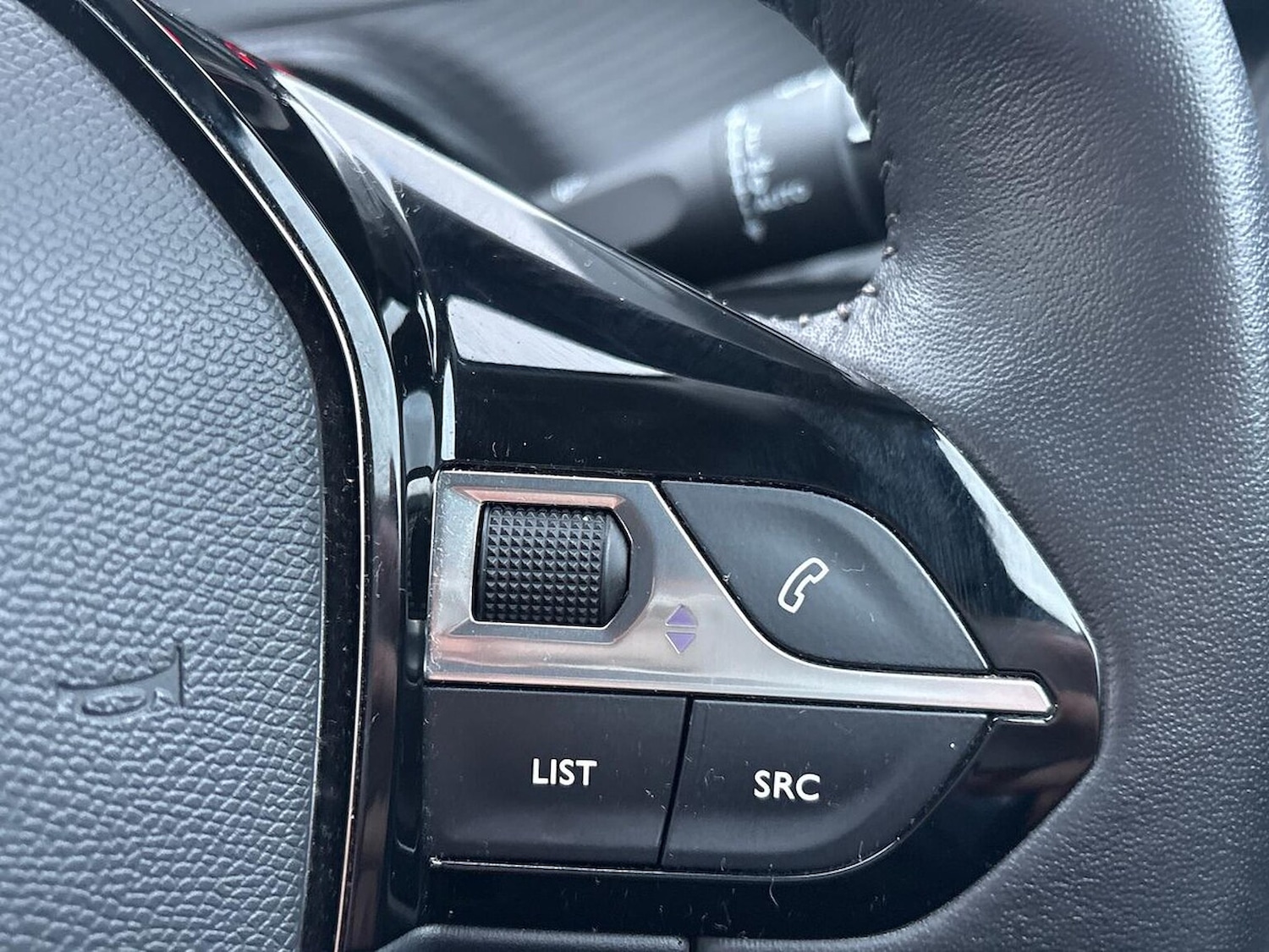 Used Peugeot 2008 2022 for sale - 77056977: Photo 28