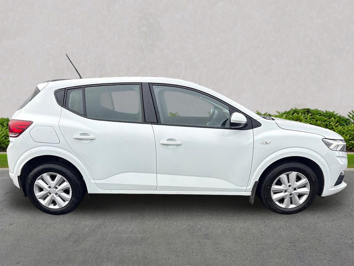 Used Dacia Sandero 2023 for sale - 77489022: Photo 3